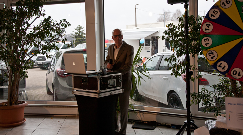DJ Night Life beim Event im Autohaus Pichel in Rochlitz
