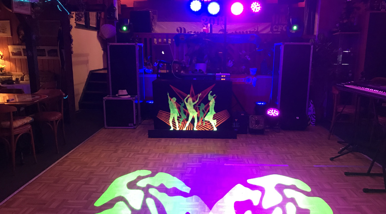 DJ Night Life bei einer privaten Feier in der Gaststätte zum Jungborn in Chemnitz
